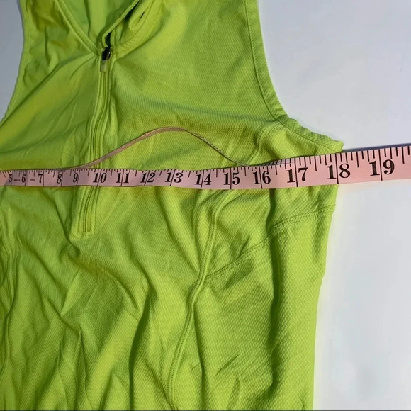 Athleta Chartreuse 1/4 Zip Sleeveless Tank Sz L - Picture 7 of 8